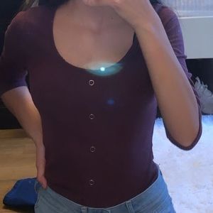 maroon skin tight half sleeve shirt